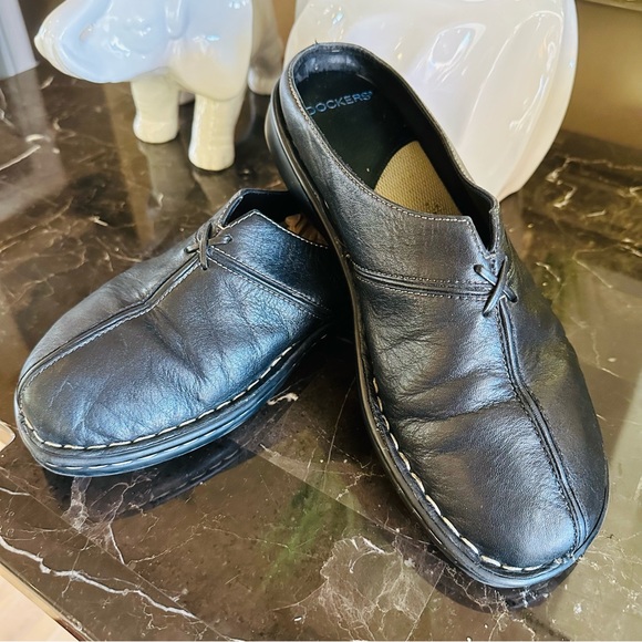 Dockers Shoes - 🩷 DOCKERS DAFFODILK BLACK LEATHER SLIP ONS GOOD CONDITION WOMENS SIZE 9.5 💥